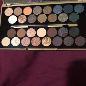 Makeup revolution palette